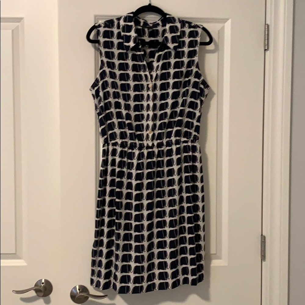 Cute work dress!
